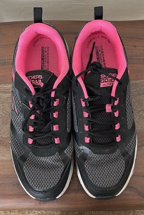 SKECHERS GoTRAIL Altitude Trail Shoe - Black/Pink - Shoe - Womens 11 - Image 3 of 4