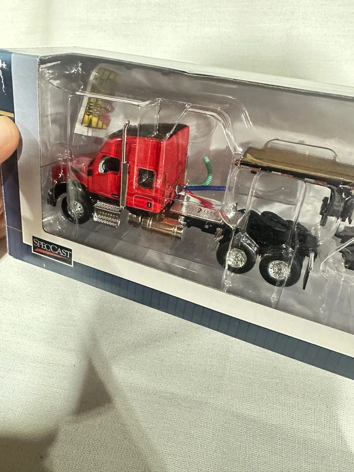Massey Ferguson Kenworth T880 Semi w/ Fontaine Stepdeck By SpecCast 1/64th Scale - Image 4 of 4