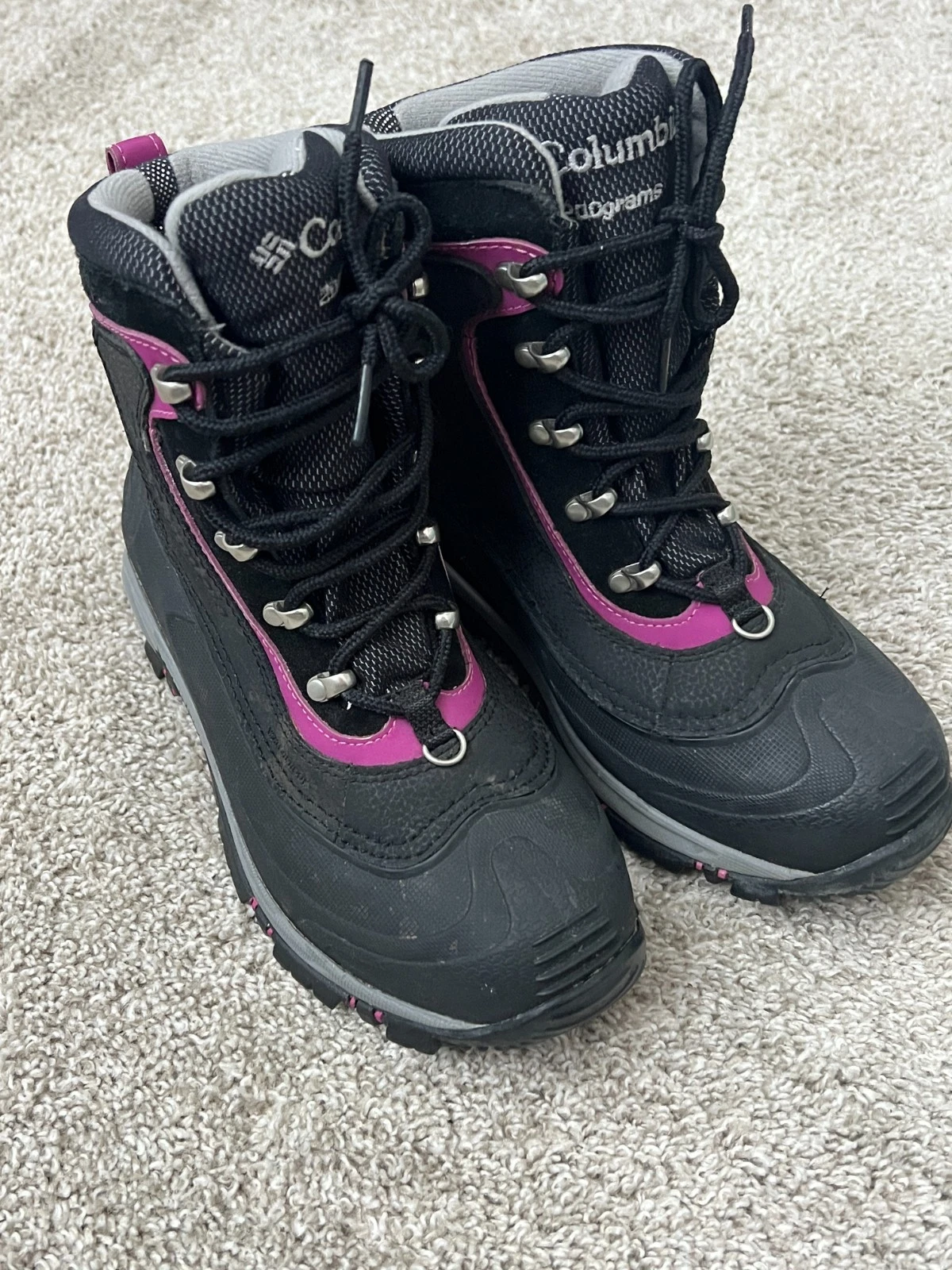 COLUMBIA Womens Bugaboot Omni-Heat Hiking Boot Size 7 Black Pink BL1469-010