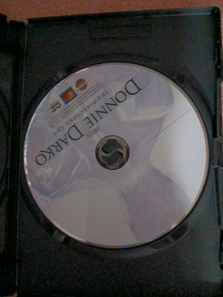 Donnie Darko 2001 DVD Starring Jake Gyllenhaal, Jena Malone DIRECTORS CUT - Image 4 of 4