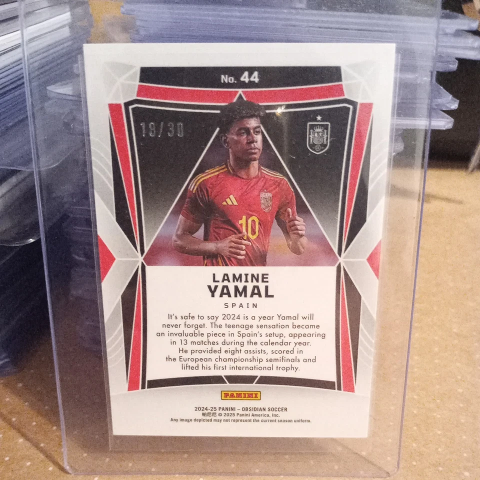 2024/25 Panini Obsidian Lamine Yamal Spain Purple Flood /30 SSP - Image 2 of 4