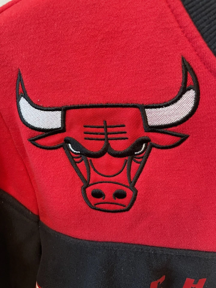Men's Chicago Bulls G-III Sports by Carl Banks Red/Black Size Small - Image 2 of 4