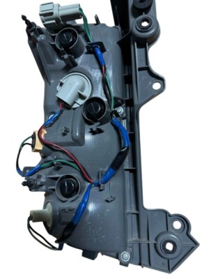 Genuine Right Rear Lamp Tail Light LED RHD OEM Nissan Elgrand E52