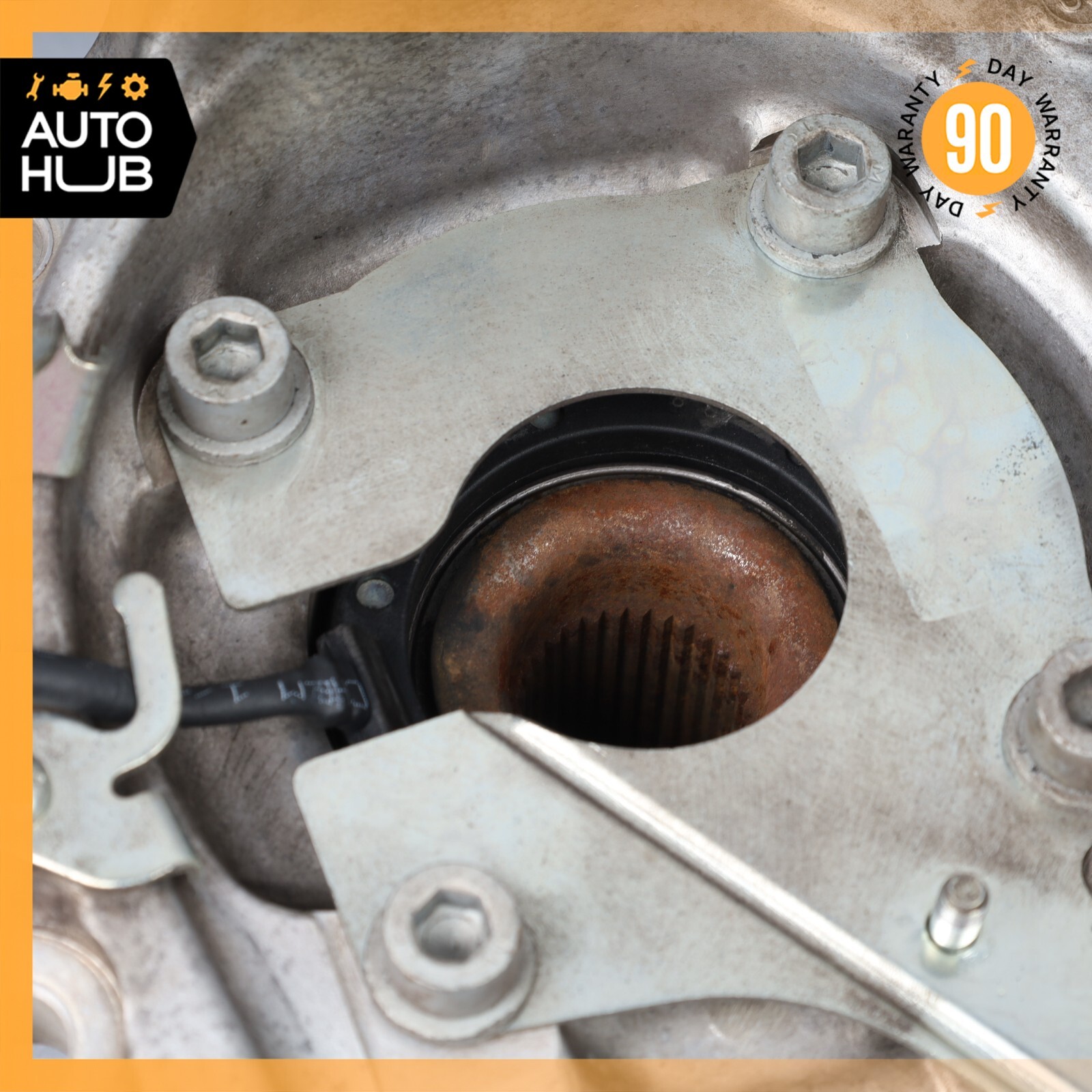 03-10 Maserati Quattroporte M139 Front Left Side Spindle Knuckle Hub OEM 61k