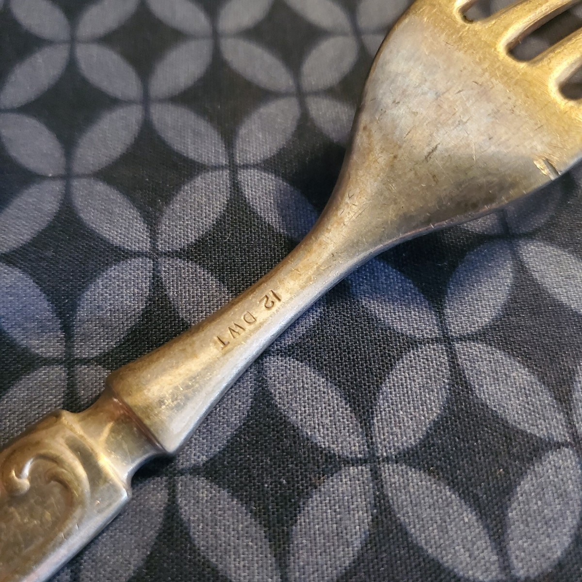 Set Of 2 Dinner Forks Antique 12 DWT Silverware Embossed
