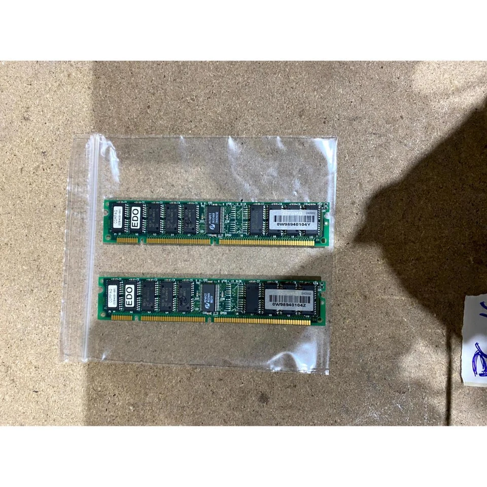 Compaq 228468-001 SDRAM Desktop Memory Module 32 MB ECC Buffered 168-Pin DIMM - Image 2 of 4