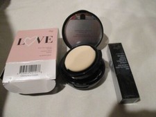 AVON Love Kiss Me Cushion Blush - Orchid Kiss High Gloss Lacquer in Plum Candy