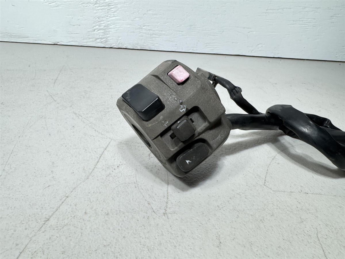 ショップ写真 Relais Anlasser Magnetschalter 12V universal für 50ccm