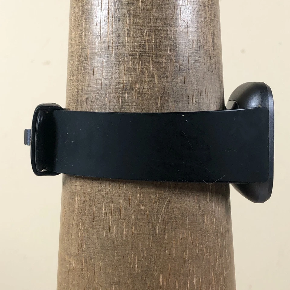 Fitbit Versa 2 Unisex Black Health & Fitness Tracker Smartwatch 7" WITH CHARGER - Image 4 of 4