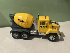Tonka 2009 Hasboro Plastic Cement Truck Toy w/Working Lights & Engine Noises