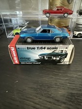 Auto World Vintage Muscle 1969 Pontiac Firebird 1:64 Scale