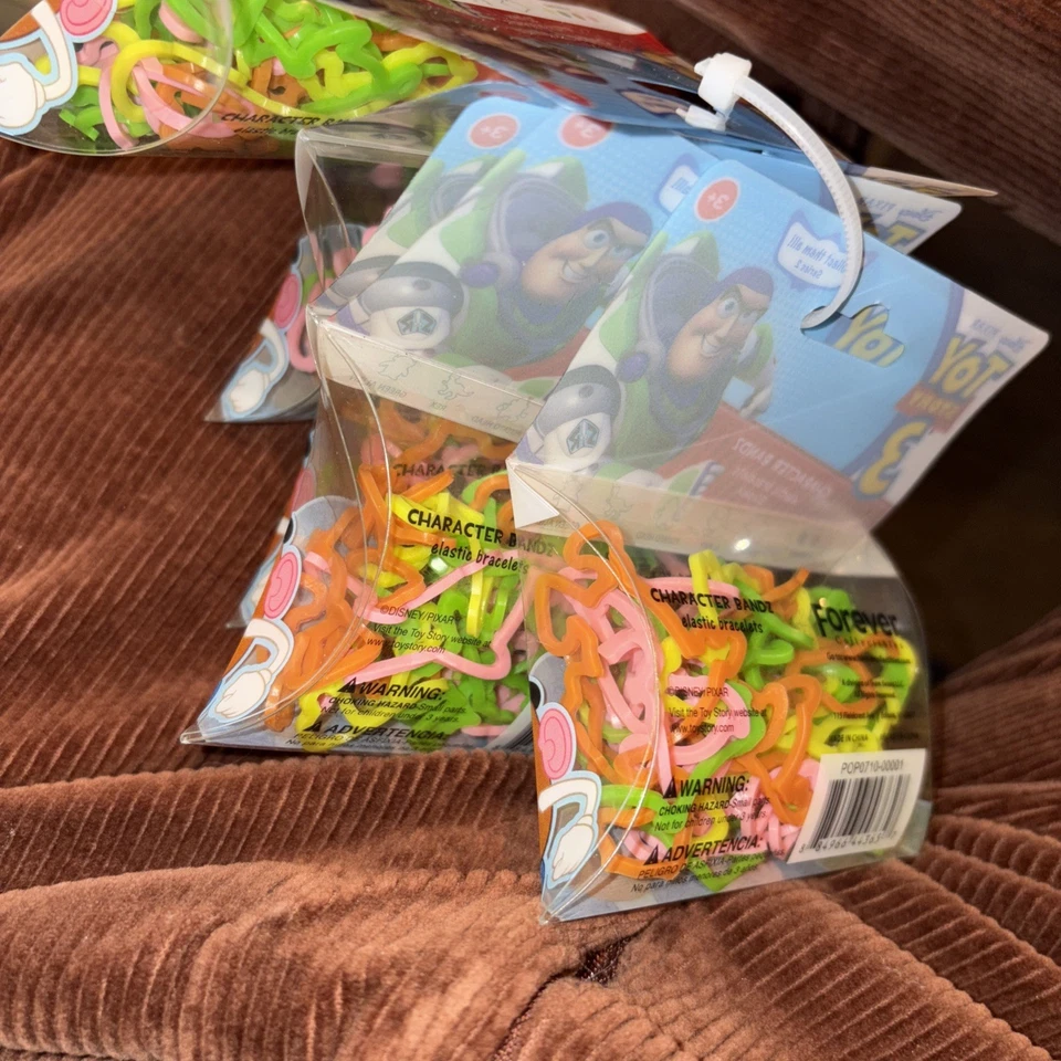 Pack de 7 Disney Toy Story 3 Logo Personaje Loco Bandz Serie 2 (5 Paquetes) Foto 3 de 3