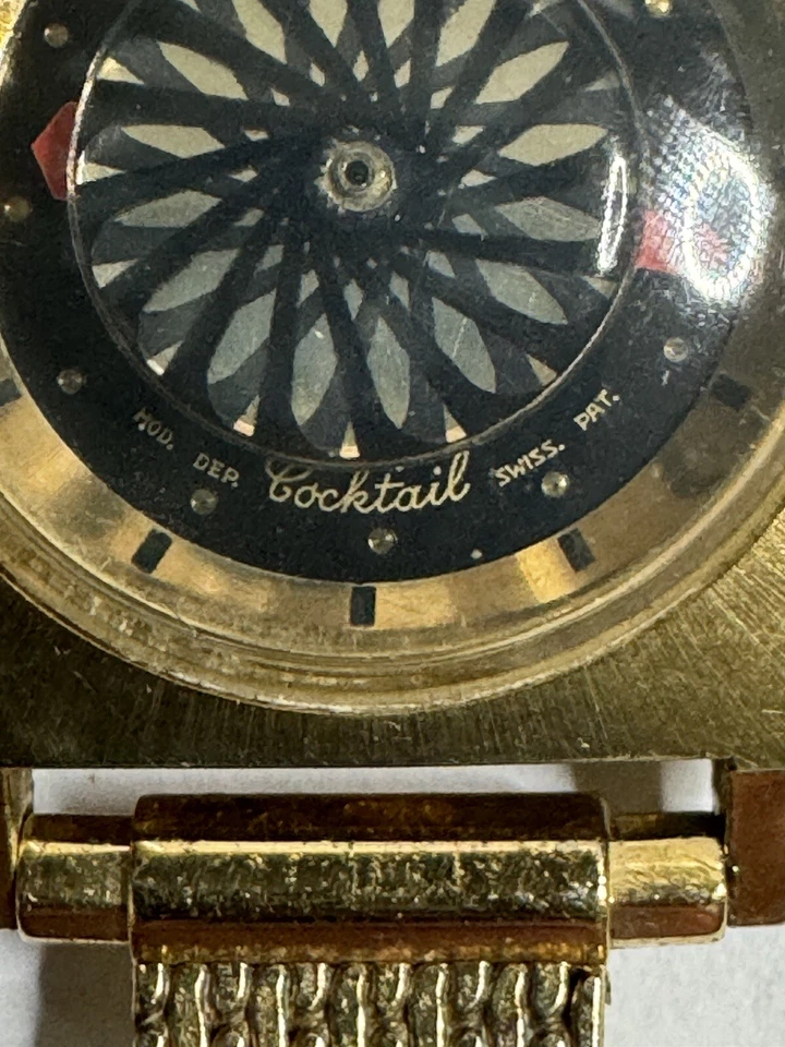 Reloj Caleidoscopio Ernest Borel Tono Dorado Cuadrado Suizo 17 Joyas No Funciona Foto 3 de 4