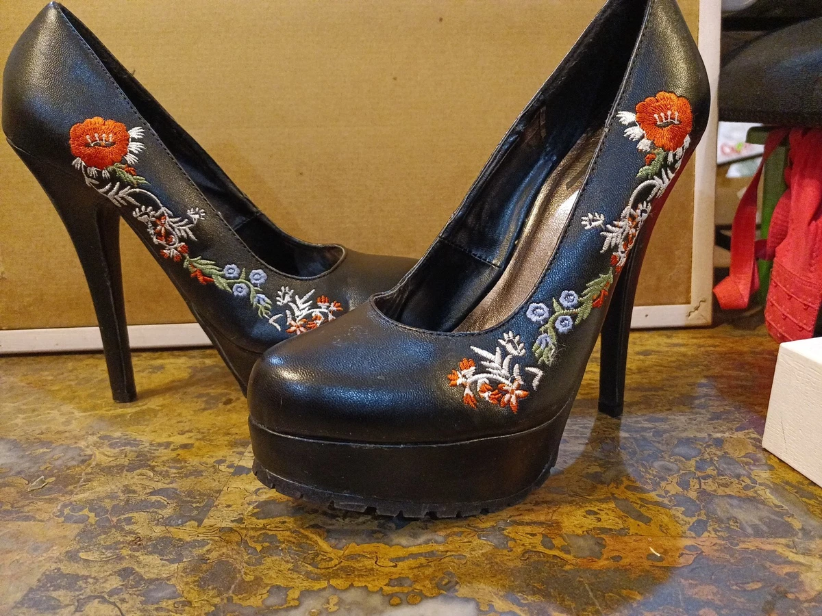 Embroidered heels black cheap