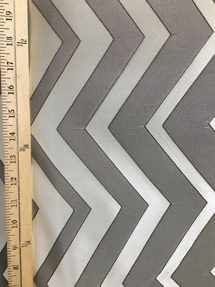 Tela para cortinas de tapicería brocado en zigzag BEIGE MARRÓN CLARO (54 pulgadas) Vendido por Foto 3 de 4
