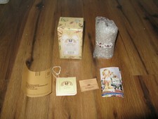 Memories Of Yesterday Enesco 'Girl Holding Bouquet' New Open Box 179213 1996