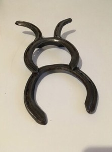 horseshoe boot puller