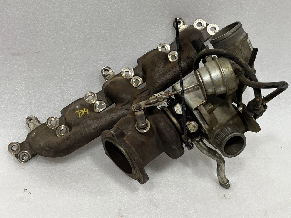 Volvo C30 2011 colector de escape con turbocompresor 30757112 86036910 Foto 2 de 4