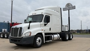 2018 Freightliner Cascadia 125 Midroof STK: 15615