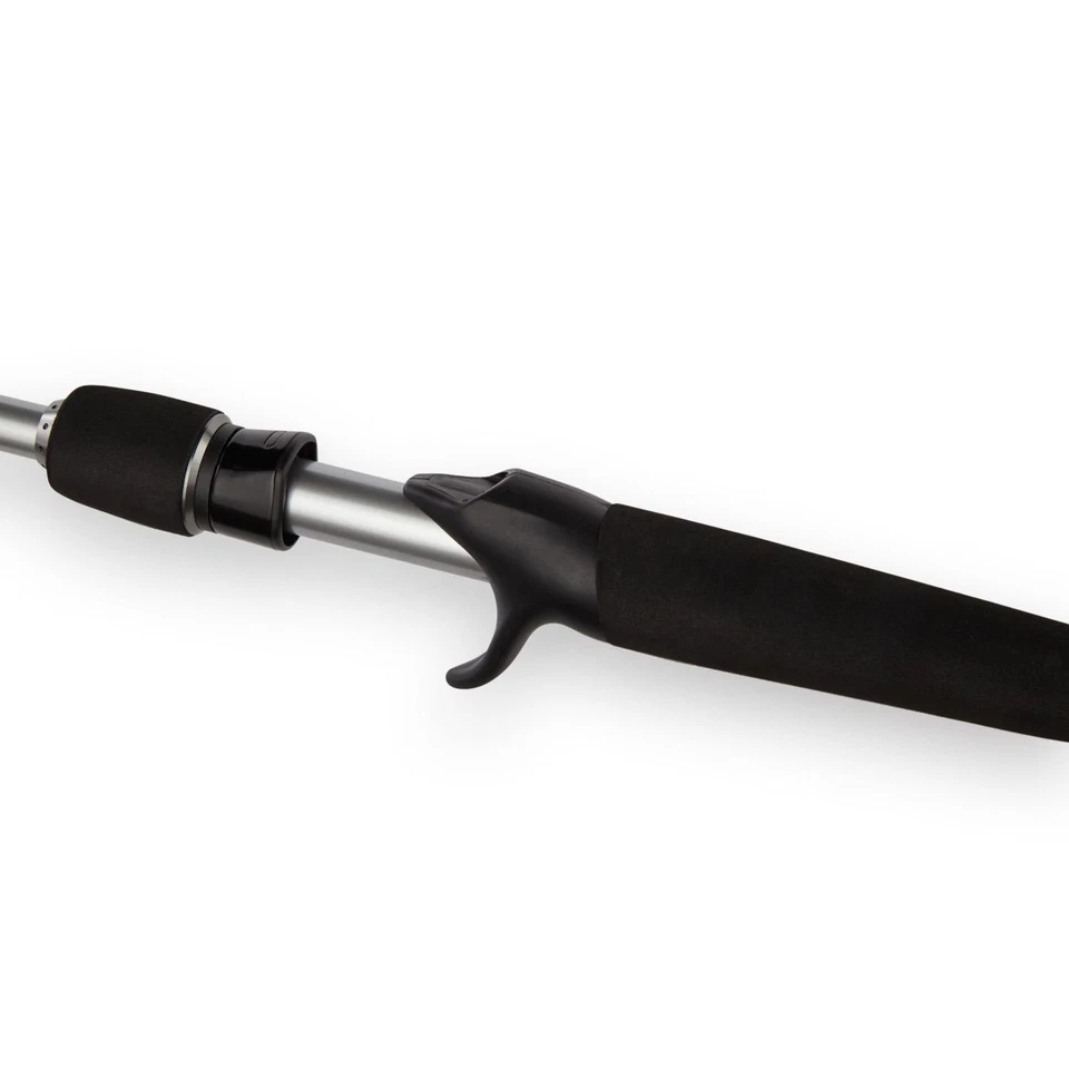 Abu Garcia Vengeance Casting Fishing Rod, 1-Piece Graphite for Freshwater or - Image 4 of 4