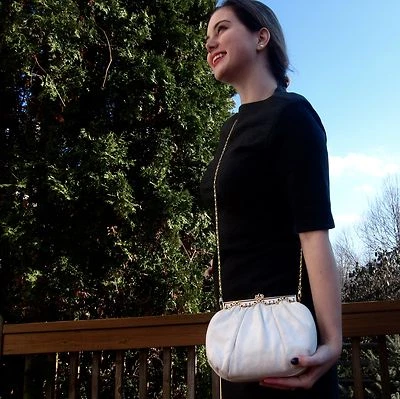 Judith Leiber Karung Clutch Gem Cabochon Ivory Shoulder Bag Lizard Snakeskin - Image 1 of 4