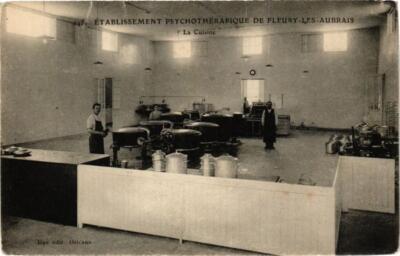 CPA Etab. Psichotherapique de FLEURY-LES-AUBRAIS - La Cuisine (213079)