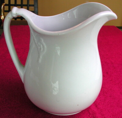 Thomas Booth TB & Co (Sylvia White Ironstone) 10 1/4'' PITCHER  3 1/2 QUART