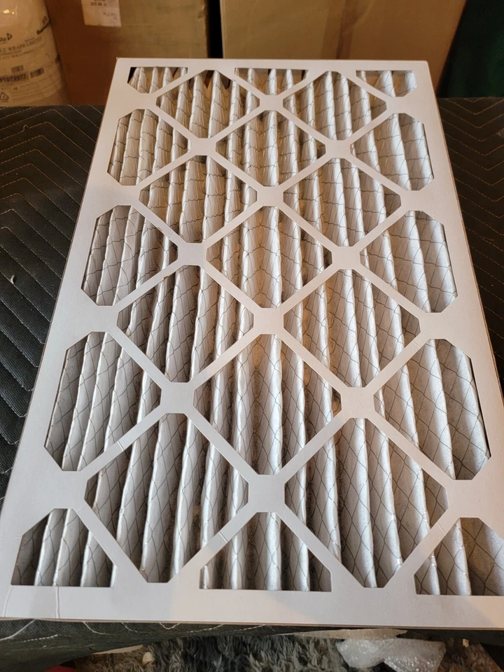 AIR HANDLER 6B950 Pleated Air Filter,16x25x2,MERV 8 6B950 Free Ship Lower 48 - Image 4 of 4