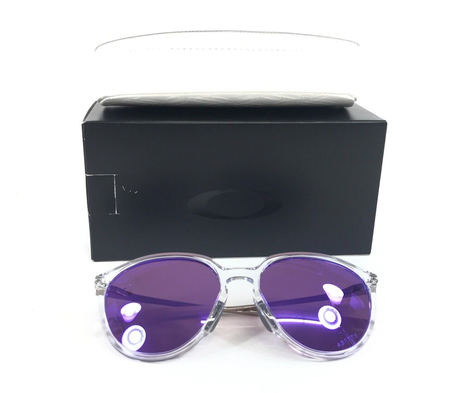 Солнцезащитные очки Oakley Sielo OO9288-0757 В оправе из полированного хрома с фиолетовыми линзами Prizm 26090₽