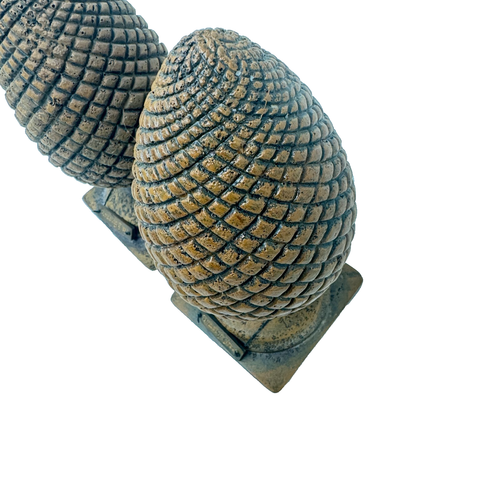 Vintage Pair of Pineapple Finials Decorative Resin Antique Finish - Picture 3 of 5