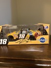 NASCAR Kyle Busch Autographed 2008 #18 Pedigree 1:24 Diecast  & M&M's #18 Hat — photo 3