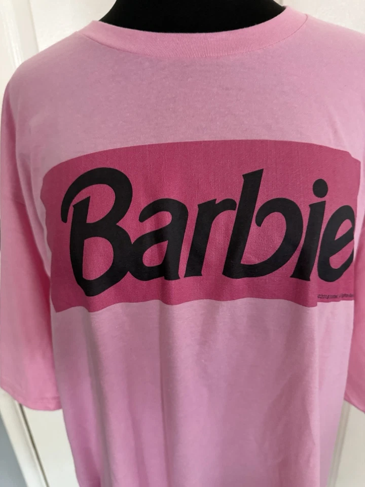 芭比 T 恤粉色男式尺寸 3X 美泰全新无标签 2019 — 第 2/4 张图片