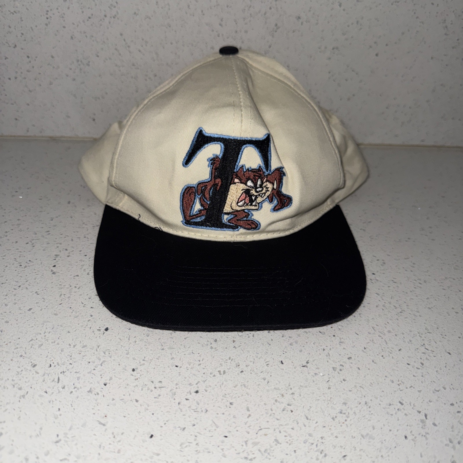 Vintage 90s Taz Tasmanian Devil Looney Tunes Snapback Hat Cap Beige Black T