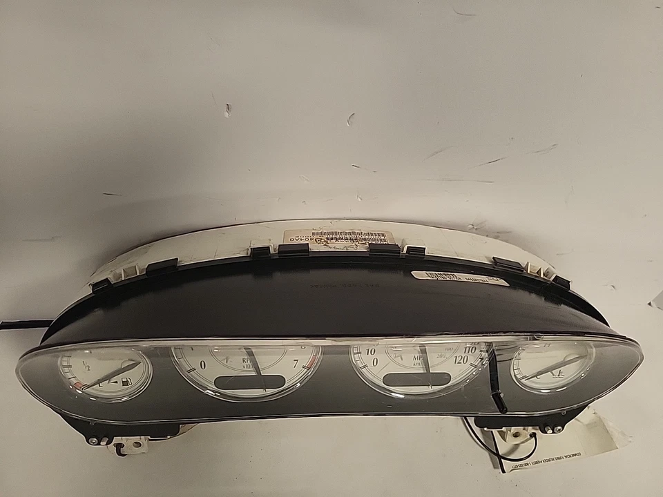 2002-2004 Chrysler Concorde Limited cluster speedometer tach gauges panel oem.Q2 Foto 2 de 4