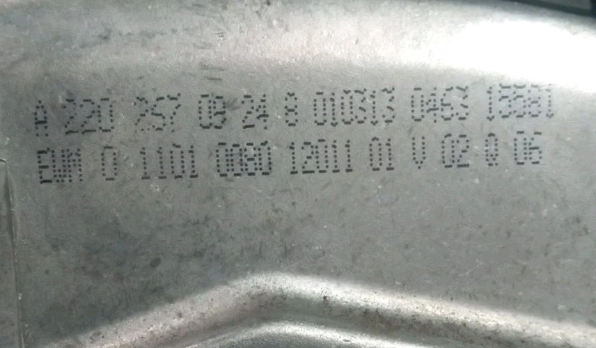 A2202570924 2001 Mercedes-Benz W220 S500 Floor gear selector Assembly 2202570924 - Image 2 of 4