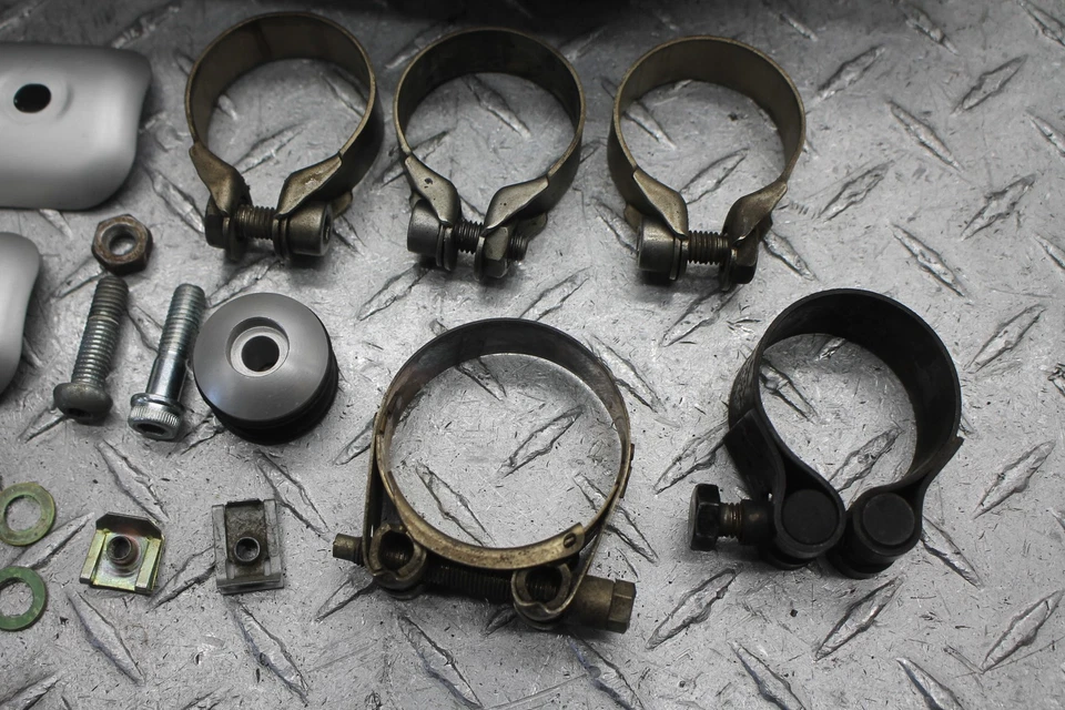 2004 DUCATI MONSTER 1000S COMPLETE EXHAUST MUFFLER & HEADERS W/ HARDWARE ZDMA-33 - Imagem 4 de 4