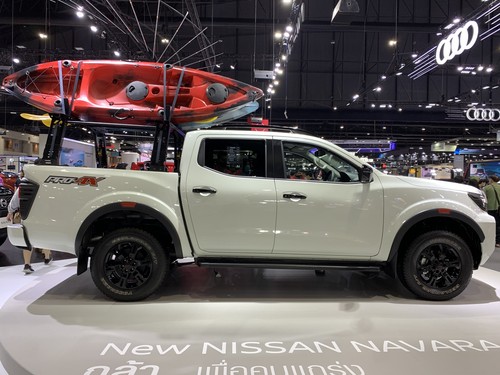 Fits Nissan Navara Pro-4X 2021 22 Over Fender Flares Wheel Black Orange Trim - Picture 5 of 8