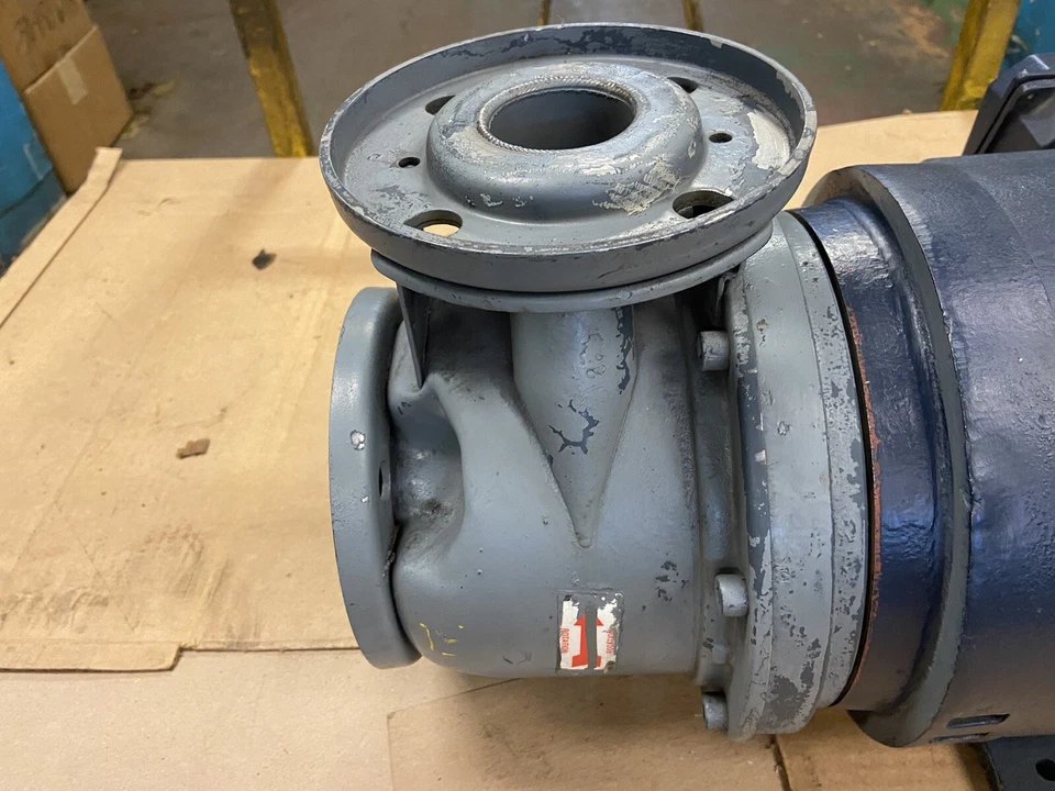 Bomba Gould, 2x2,5-8 8SHK, con motor Leeson de 15 hp 3450 rpm 208-230 V/460 V Foto 3 de 4