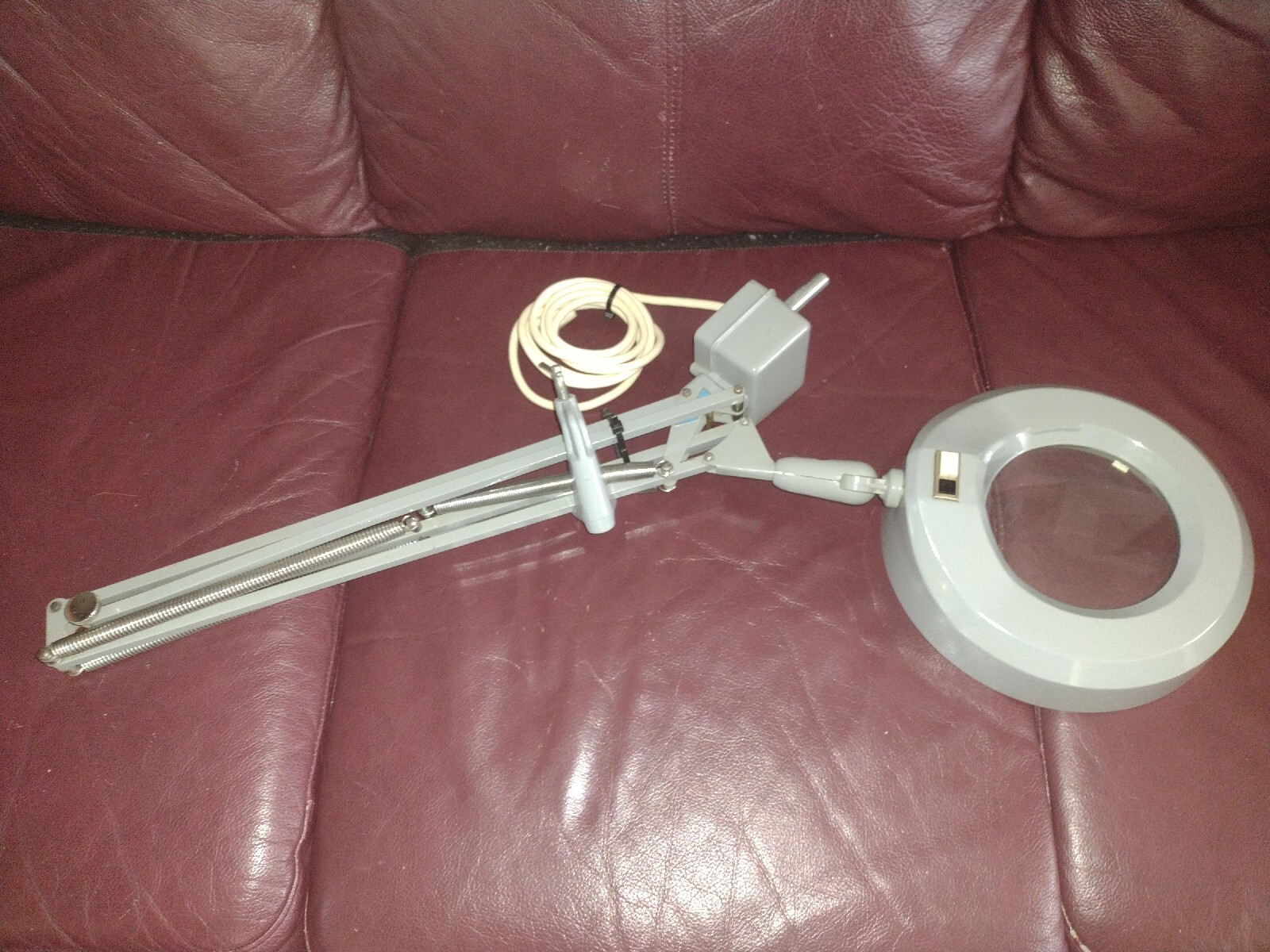 LUXO MAGNIFIER LAMP ARTICULATING ARM VINTAGE INDUSTRIAL W CLAMP MCM
