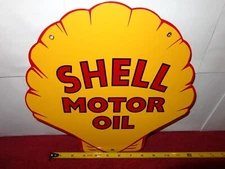 12x12 in SHELL MOTOR OIL ADVERTISING SIGN HEAVY DIE CUT METAL -RED BACK -S 201 D