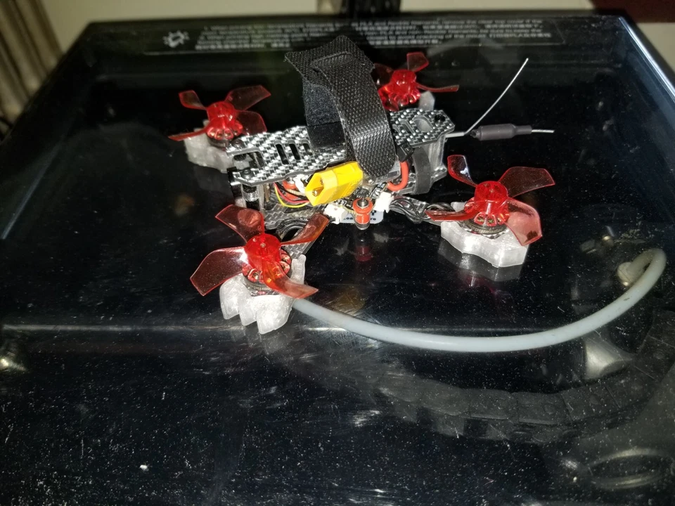 TOOTHGRINDER Fpv Drone 2S ELRS Race Drone Custom Tuned Ready To Fly Silver CF - Image 3 of 4