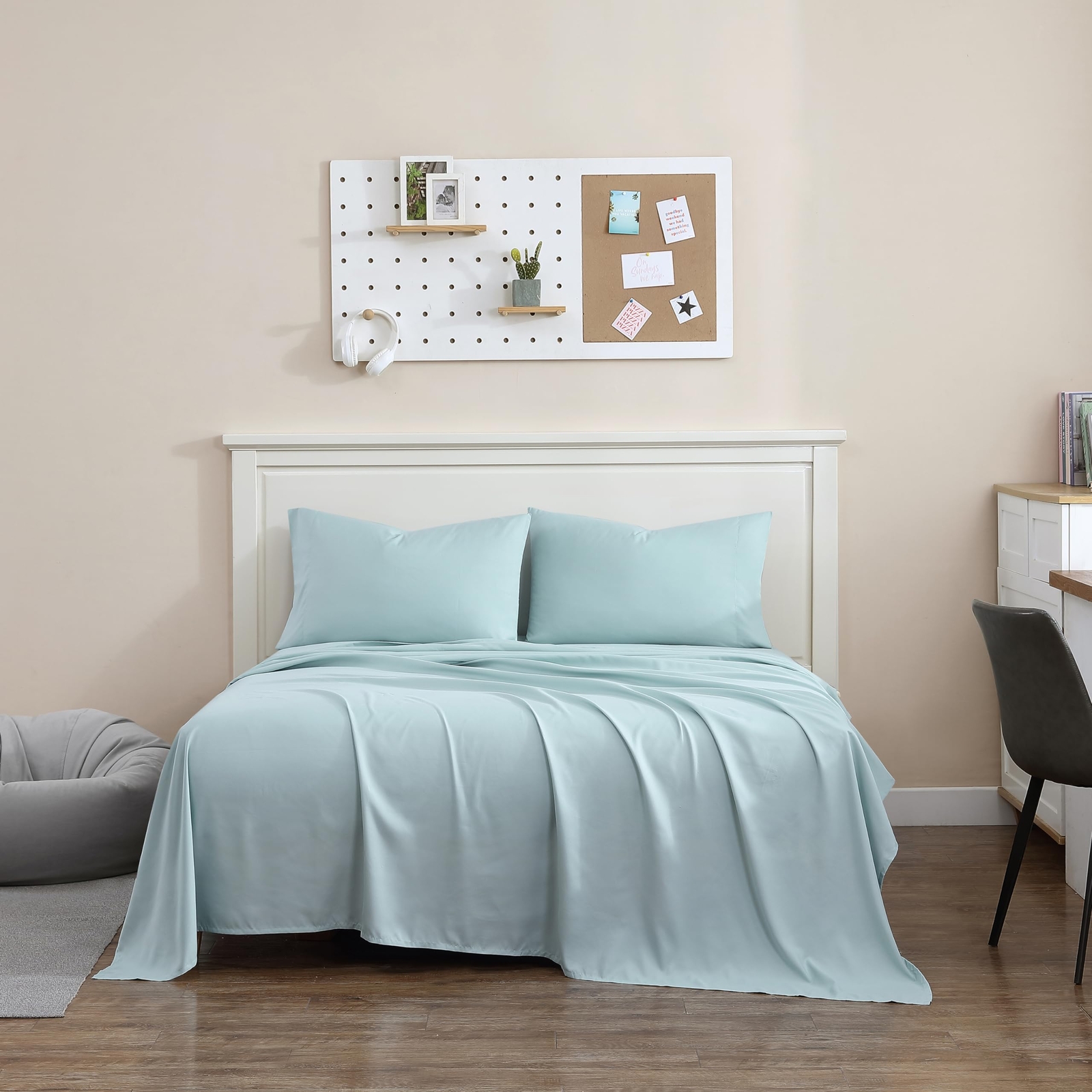 1888 Mills Queen Sheet Set – 4 Piece Bedding – Soft and Shrinkage Resistant D...