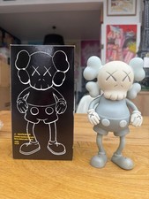 kaws grey companion 99 2001 originalfake bounty hunter