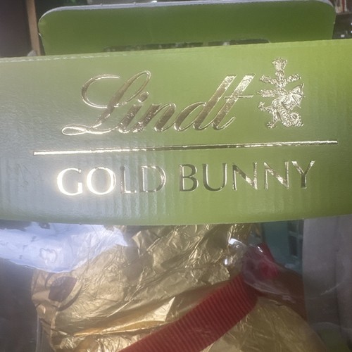 Lindt Giant Gold Bunny Milk Chocolate OVER 2LBS!!! Unique Easter Gift - Picture 4 of 8