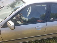 Porte avant et accessoires Mazda 323