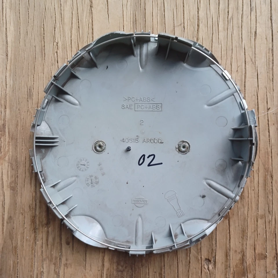 Tapa central Infiniti I35, 2002-2004 número de pieza 40315 AR000 02 Foto 3 de 3