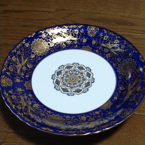 Eclectique kaikai Peacock Plate Gold-Decorated Plate - Picture 8 of 24