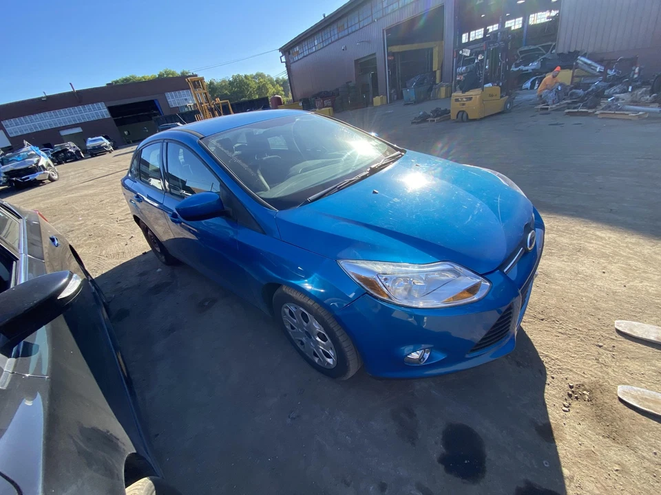 Used Right Quarter Glass fits: 2012 Ford Focus Sdn black moulding Right Grade A Foto 4 de 4