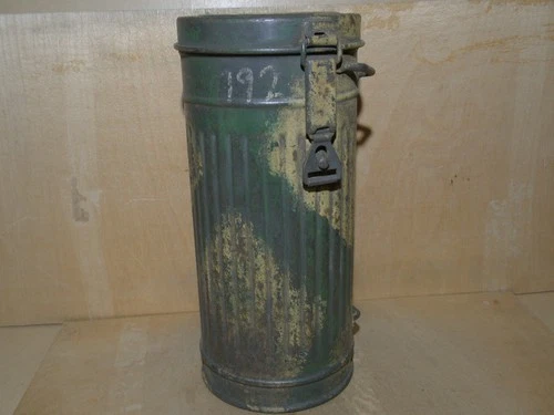 ww2 German army canister for gas mask. With number 192. Two color camo.