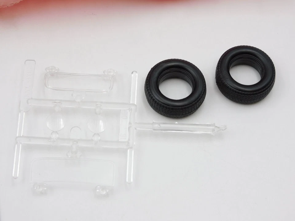 Monogram Rockin' rods Li'l deuce coupe' Beach Boys 1/24 car plastic kit 2903 box - Immagine 2 di 4